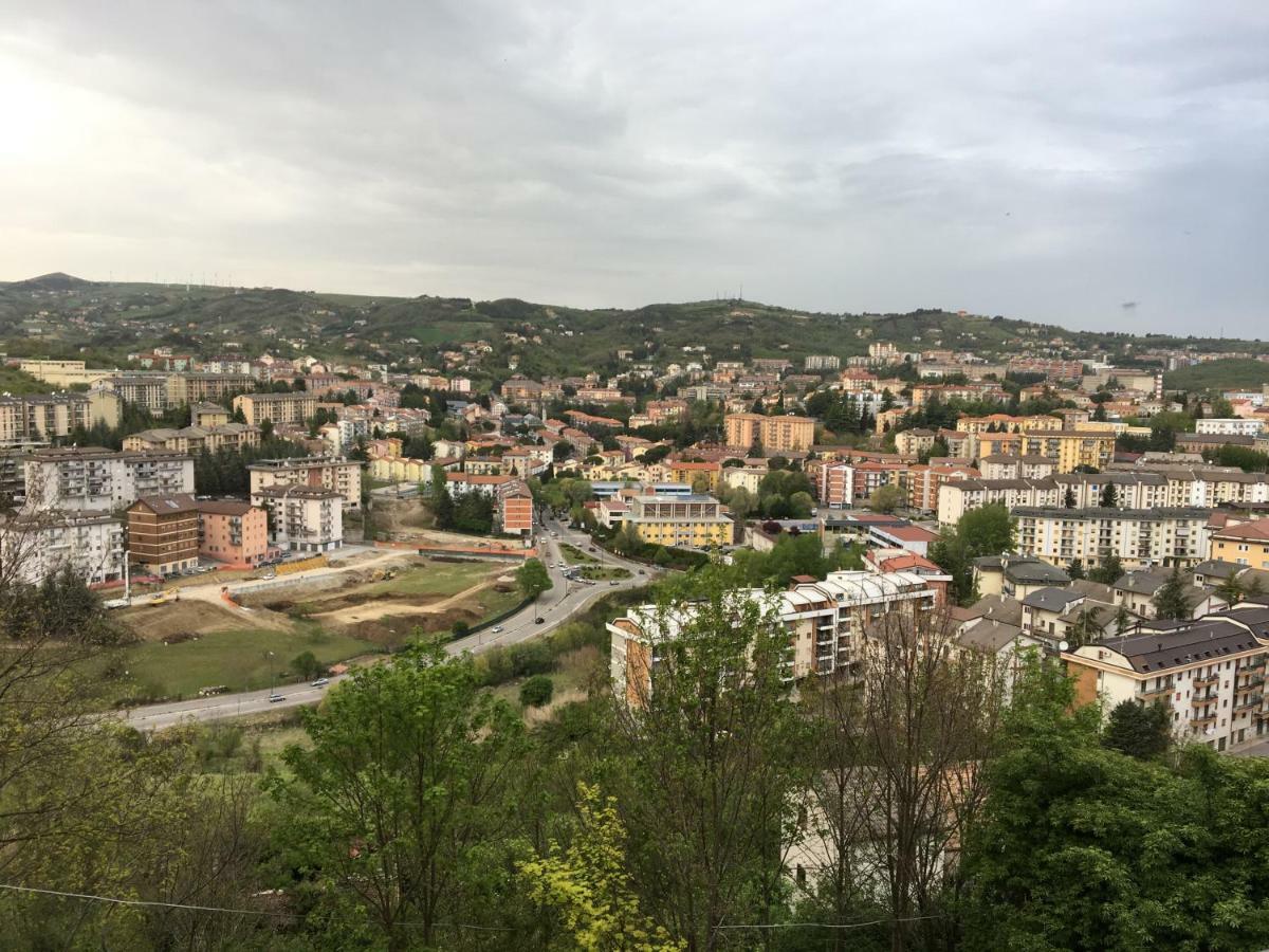 85Centro Bed & Breakfast Potenza Bagian luar foto